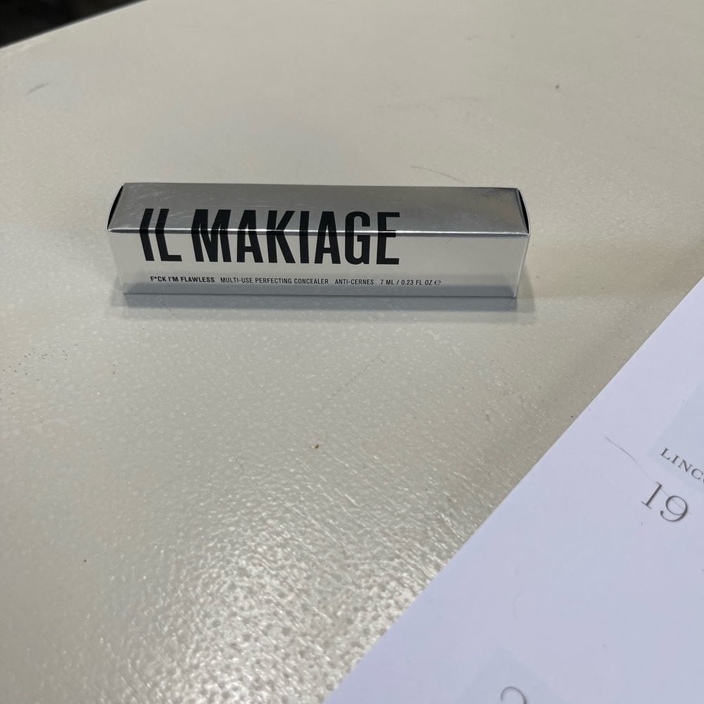 IL MAKIAGE Concealer